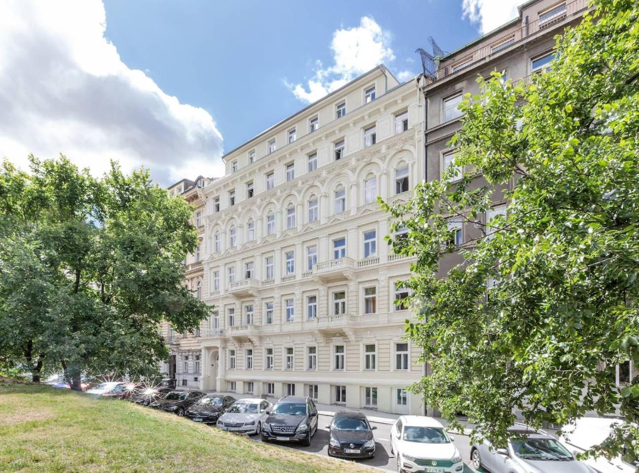 Appartamento Quiet Cozy In The Center Praga